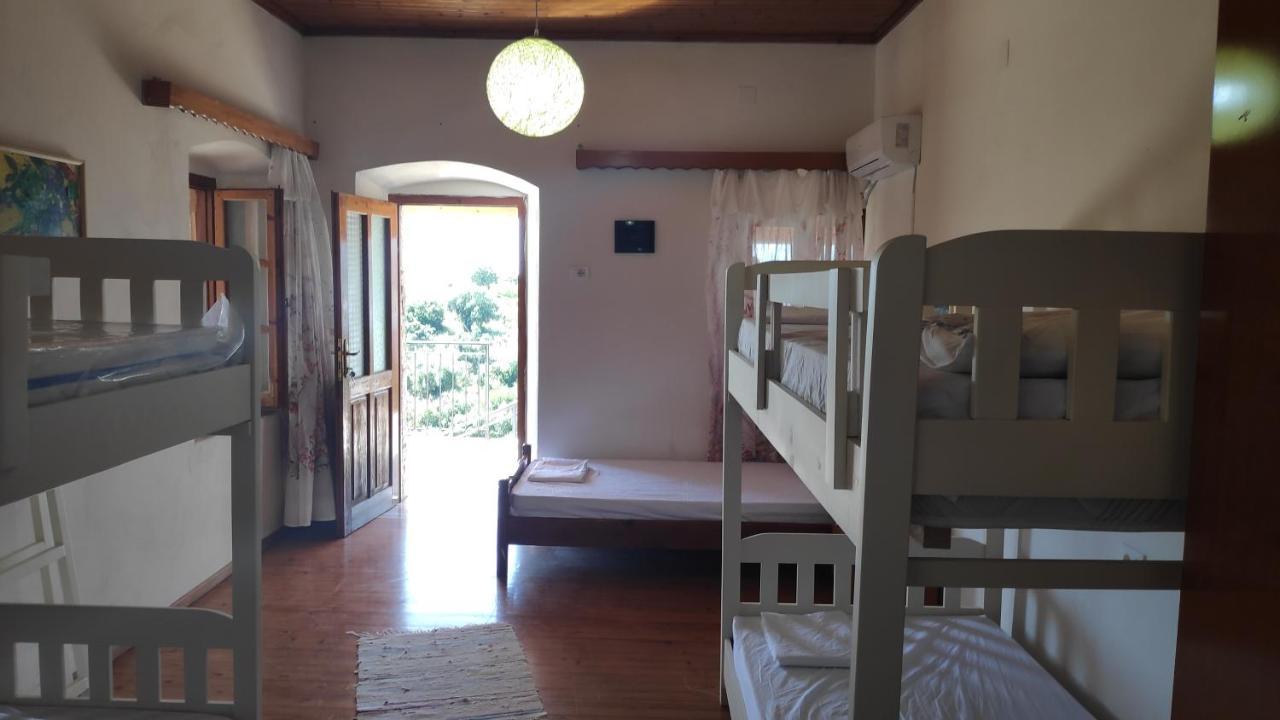 Filikur Hostel Himare Exterior foto