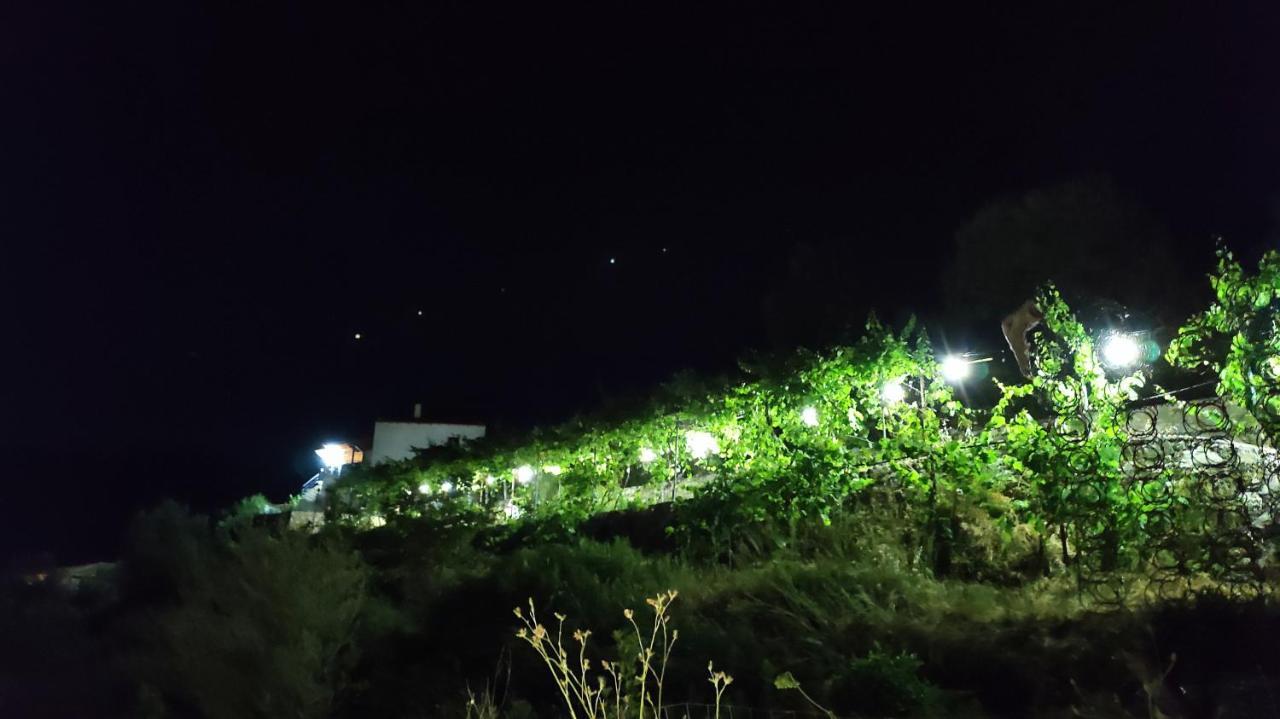 Filikur Hostel Himare Exterior foto